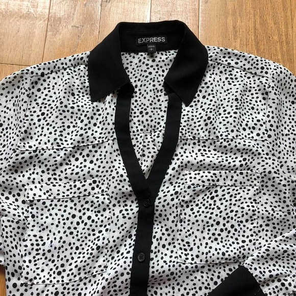 Express white and black dot portofino shirt top - Picture 3 of 4